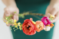 How to Make Fresh Flower Crowns {7 DIY Ideas}