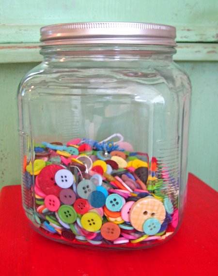 button jar 1