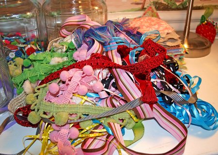 ribbon pile