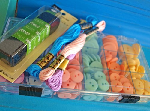 button bracelet supplies