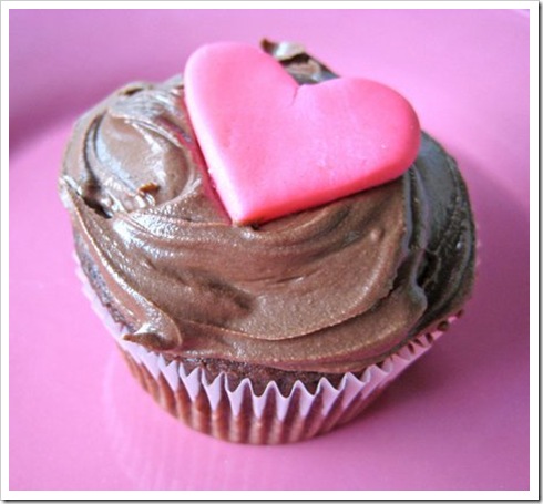 cupcake-chocolatewithheart