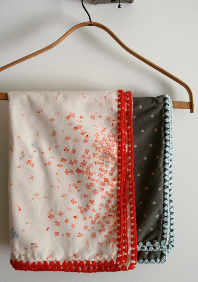 15 Handmade Baby Blanket Tutorials