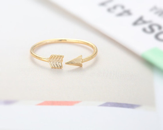 Gold Arrow Ring