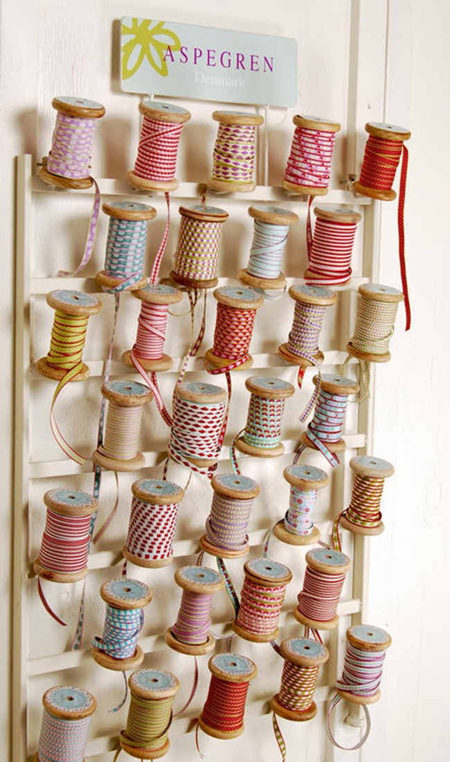 Organize your craft supplies - thread holder