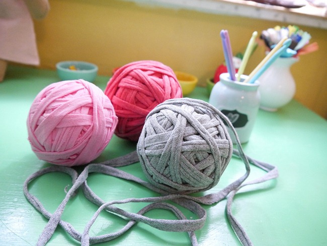 T-Shirt Yarn {DIY} - Make It!