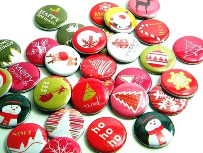 Buttons & Badges - holiday