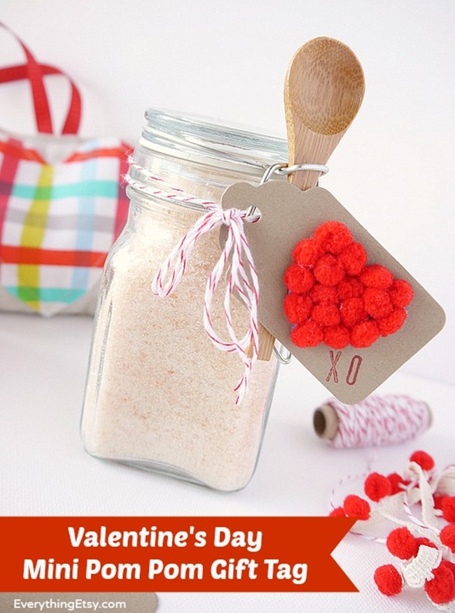 Valentine's Day Mini Pom Pom Gift Tag - DIY on EverythingEtsy