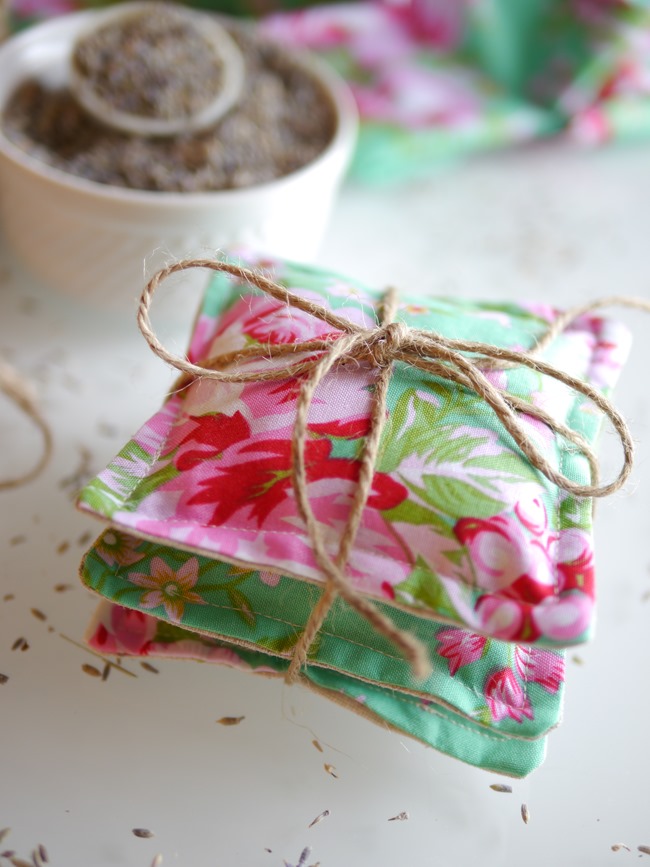 lavender sachet project - everythingetsy.com