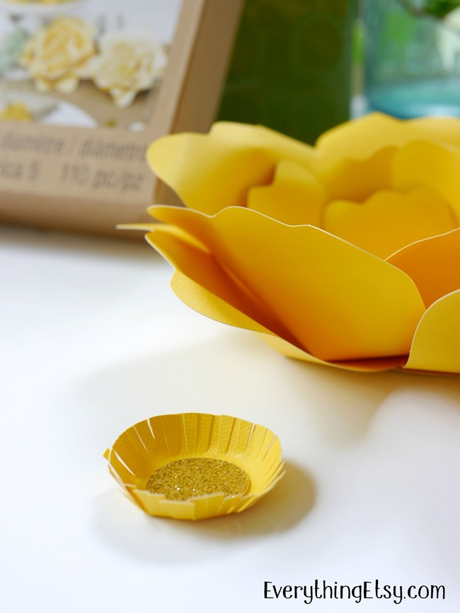 DIY Paper Flower Goodness on EverythingEtsy.com