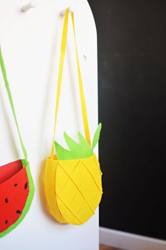 DIY Felt Pineapple Bags