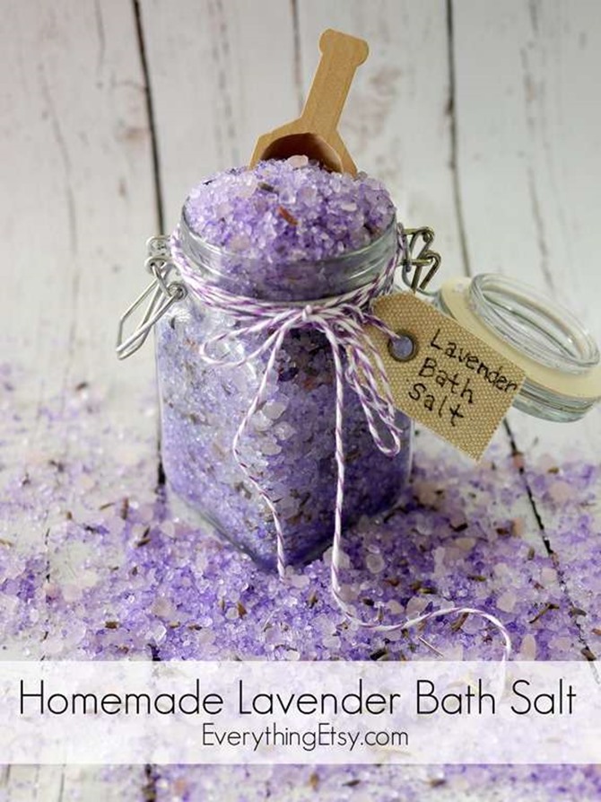 Homemade Lavender Bath Salt - DIY Essential Oil Gifts