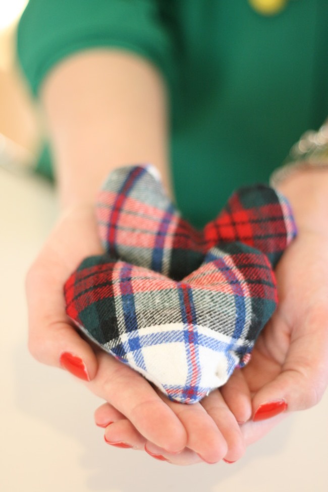 DIY Plaid Gift - handwarmers