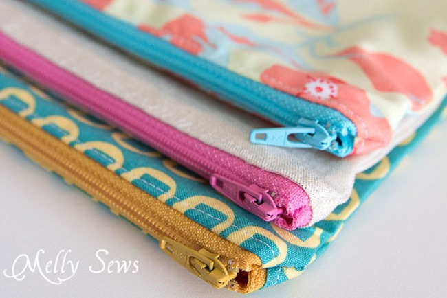 zipper pouch tutorial - simple