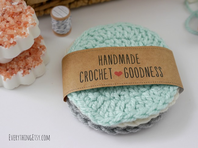 DIY Crochet Washcloths {Free Circle Pattern} - EverythingEtsy.com
