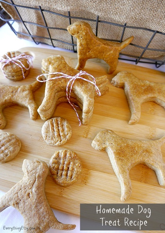 Homemade Dog Treat Recipe - Peanut Butter Cookies on EverythingEtsy