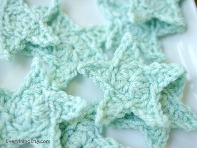 Free Crochet Star Pattern -- EverythingEtsy.com