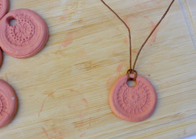Create an aromatherapy necklace on EverythingEtsy.com