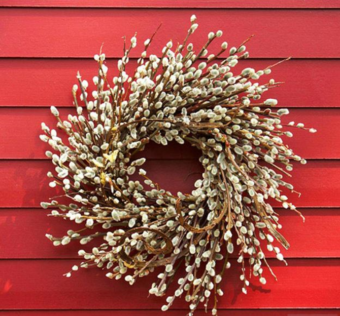 21 Fall Wreath Ideas - Pussy Willow Wreath - EverythingEtsy