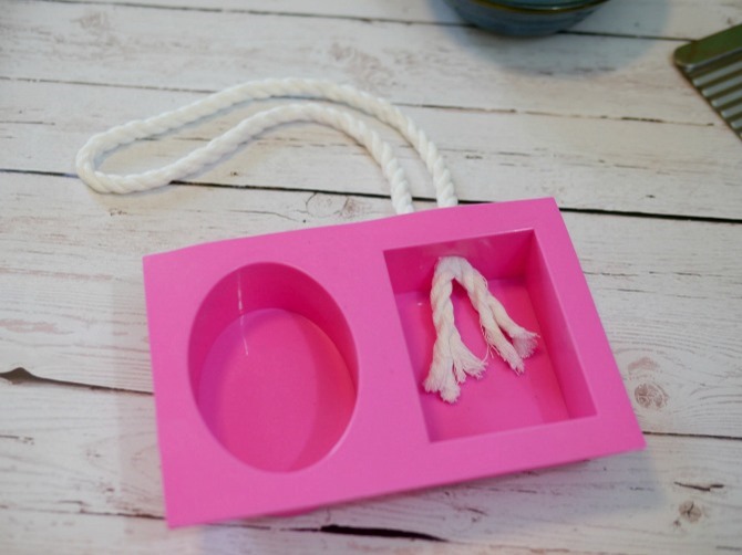 Making soap on a rope goodness - EverythingEtsy.com