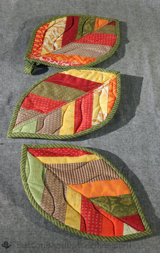 101 Fall Sewing Tutorials - EverythingEtsy.com - Fall Leaf Potholders