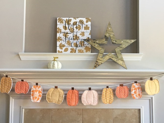 101 Fall Sewing Tutorials - EverythingEtsy.com - Fall Pumpkin Banner DIY