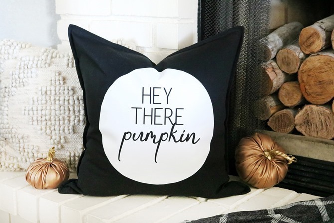 101 Fall Sewing Tutorials - EverythingEtsy.com - Hey There Pumpkin Pillow DIY