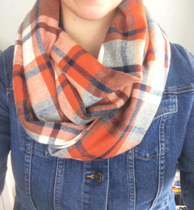 101 Fall Sewing Tutorials - EverythingEtsy.com - Infinity Scarf