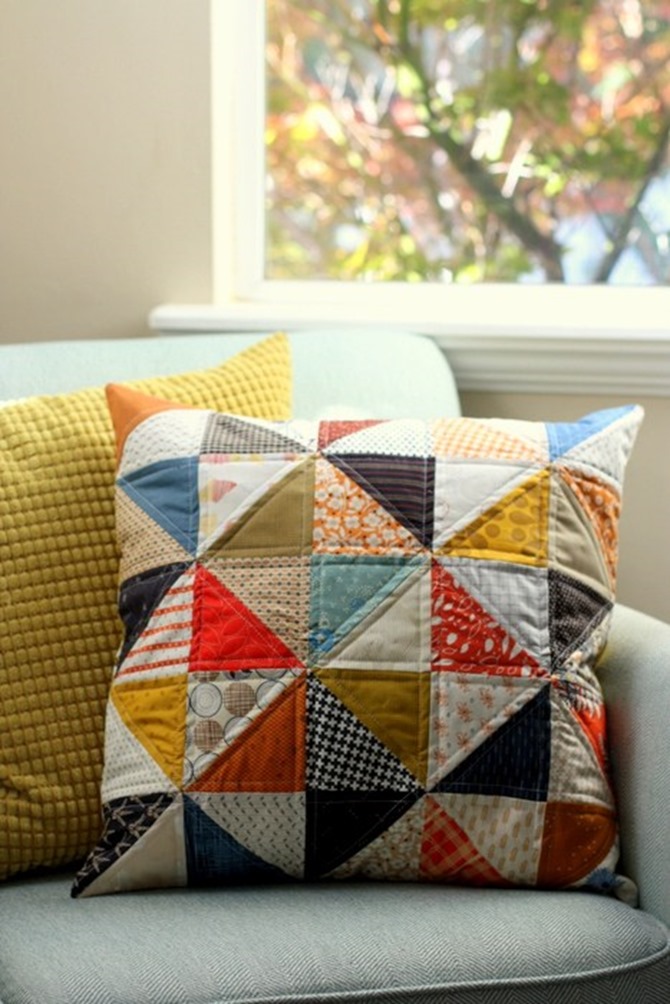 101 Fall Sewing Tutorials - EverythingEtsy.com - Patchwork Pillow