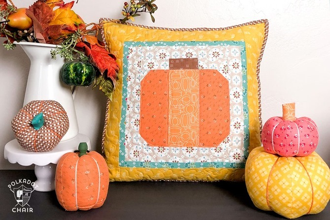 101 Fall Sewing Tutorials - EverythingEtsy.com - Patchwork Pumpkin Pillow DIY