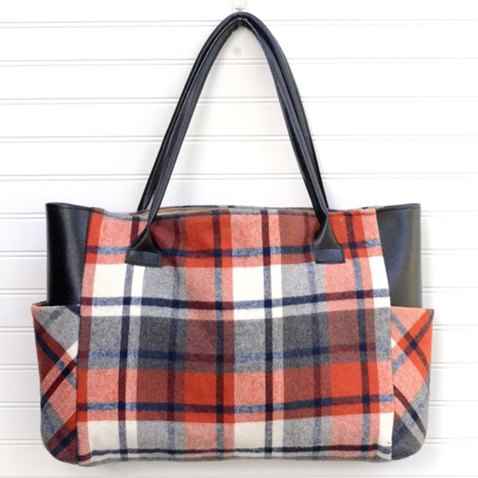 101 Fall Sewing Tutorials - EverythingEtsy.com - Plaid Tote Bag Pattern