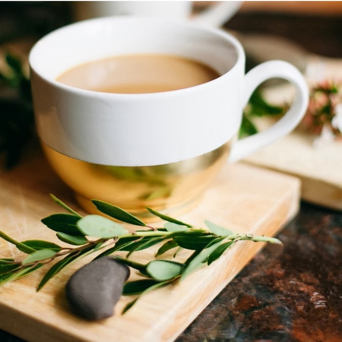 DIY Gift - Gold Dipped Coffee Mug - Poppytalk