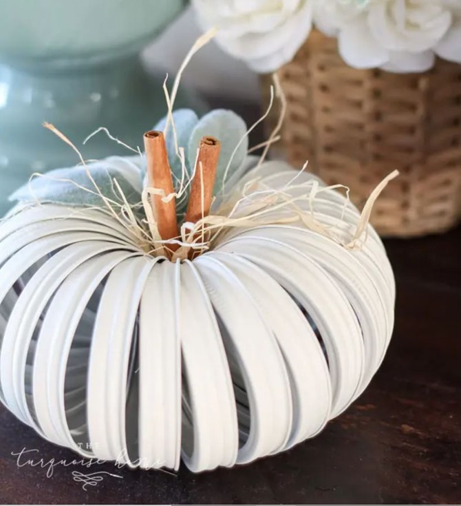 Fall Mason Jar Lid Pumpkin Tutorial - The Turquoise Home