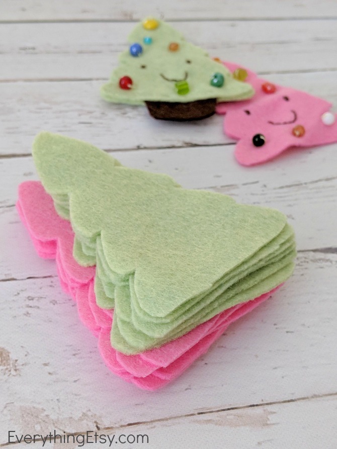 Felt Christmas Trees - EverythingEtsy.com