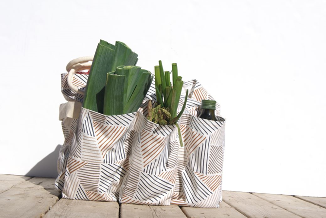 5 DIY Market Totes - Farmer's Market Weekend - Sewn with Pockets Pattern - EverytingEtsy