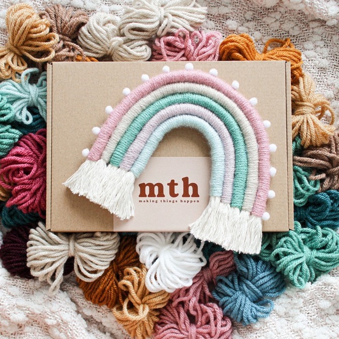 DIY Macrame Rainbow Wall Hanging